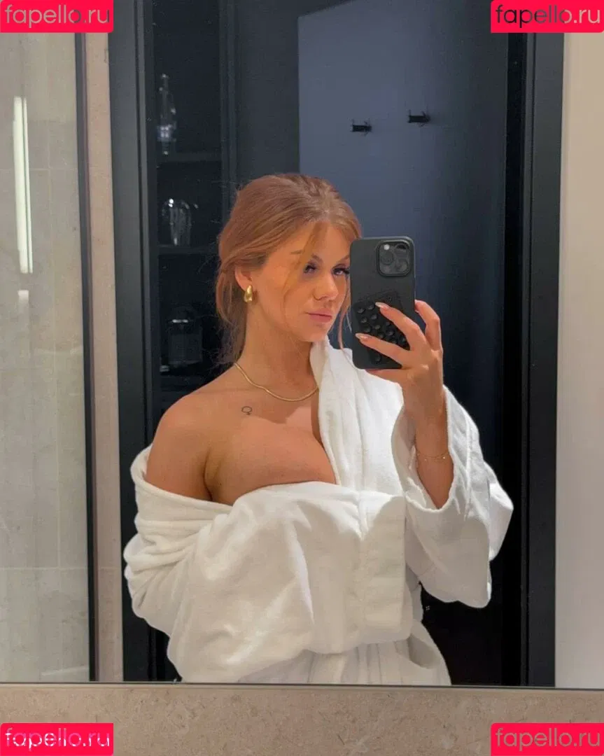 Emisecrets Onlyfans Photo Gallery 