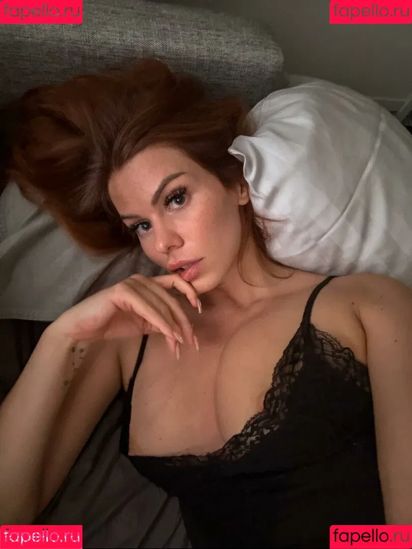 Emisecrets Onlyfans Photo Gallery 