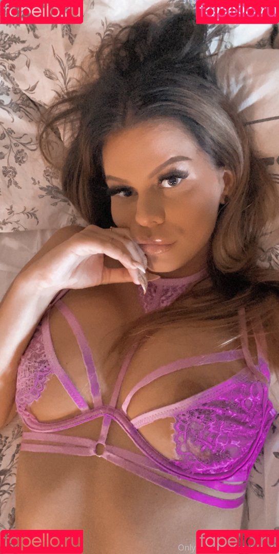 Emisecrets Onlyfans Photo Gallery 