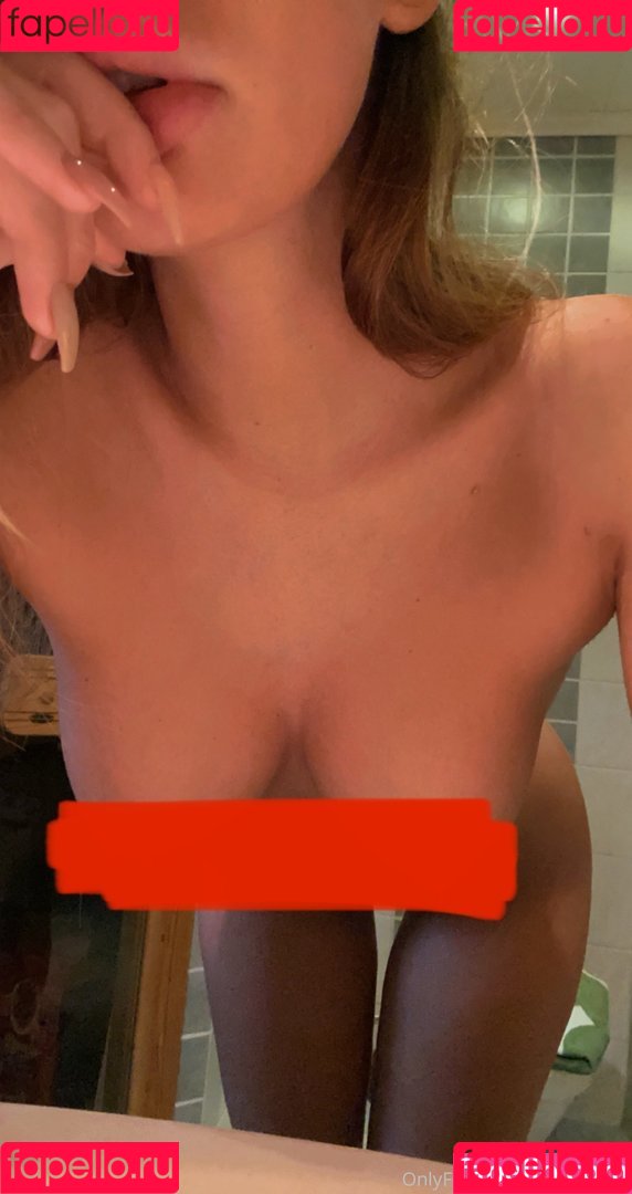 Emisecrets Onlyfans Photo Gallery 