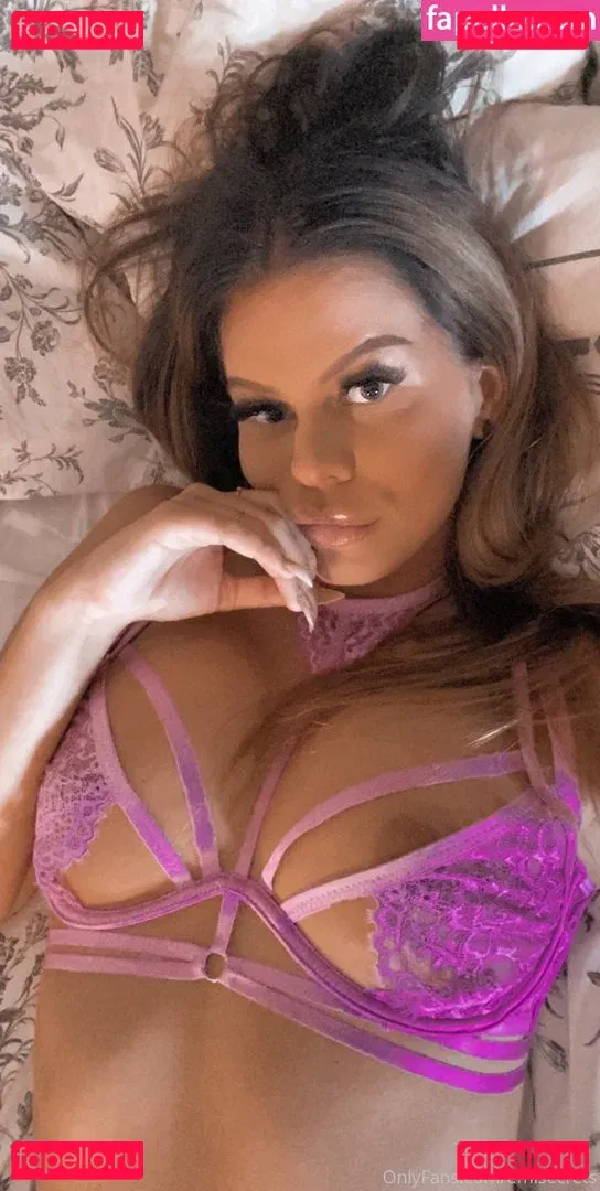 Emisecrets Onlyfans Photo Gallery 