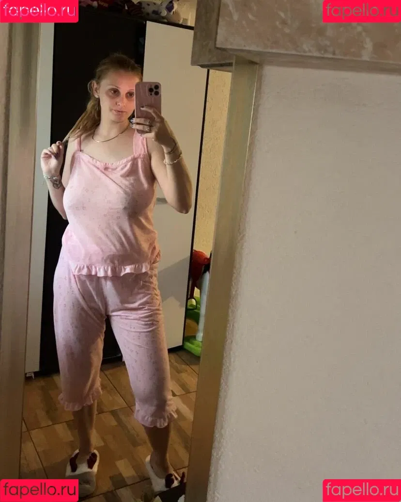 Elena Ilie Onlyfans Photo Gallery 
