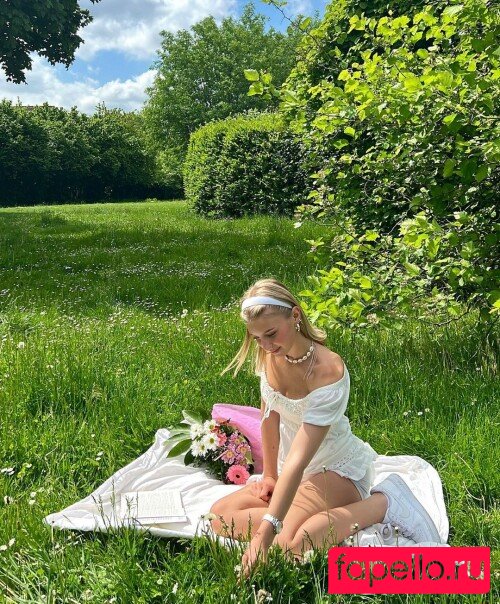 Elena Ilie Nude Onlyfans Photo 16