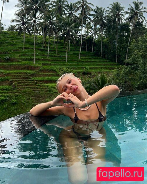 Elena Ilie Nude Onlyfans Photo 8