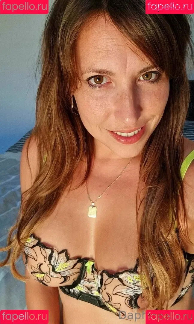 Daphne Laat Onlyfans Photo Gallery 