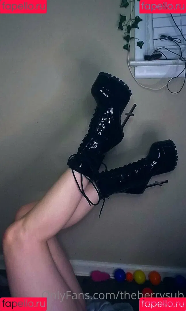 theberrysub Onlyfans Photo Gallery 