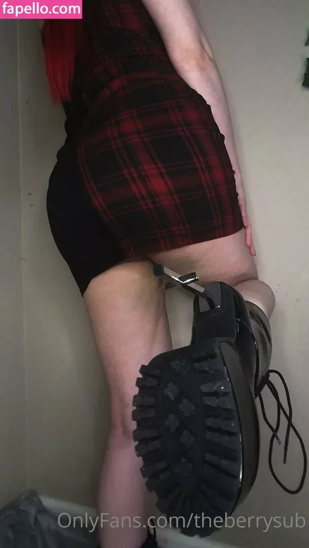 theberrysub Onlyfans Photo Gallery 
