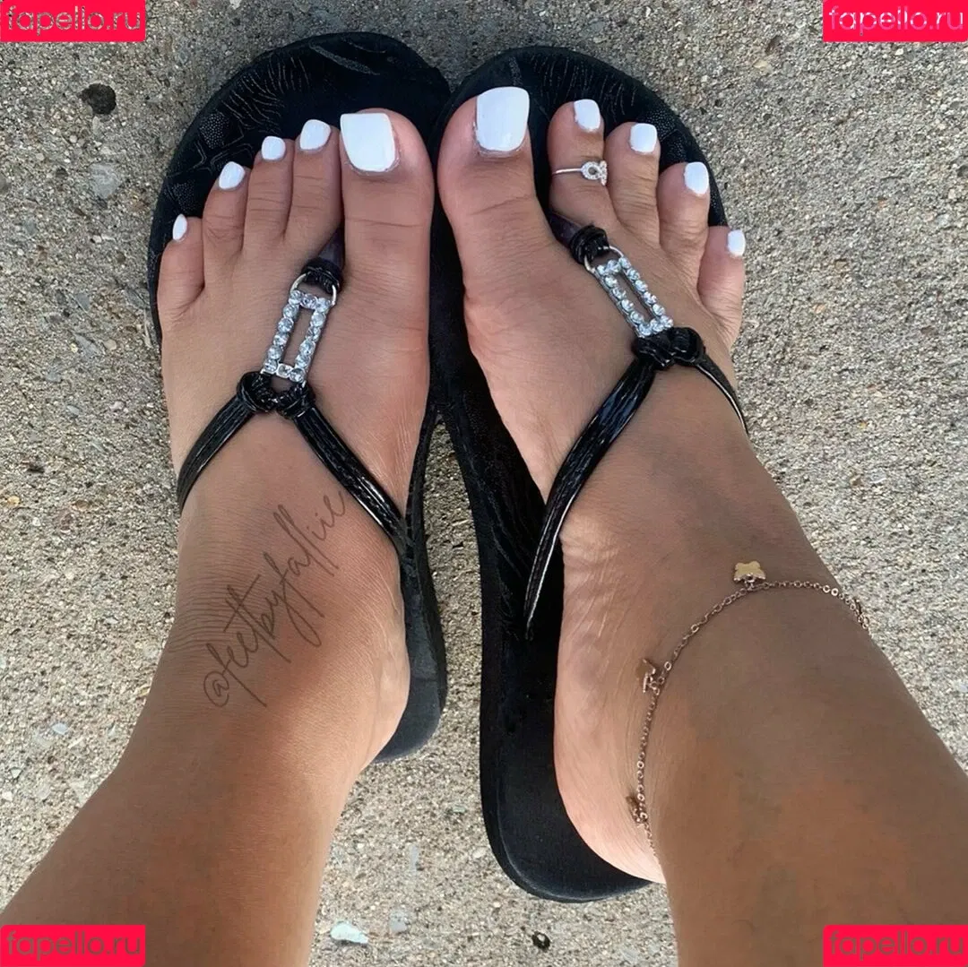 Feetbyfalliie Onlyfans Photo Gallery 