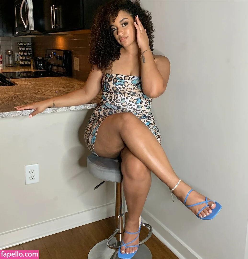 Feetbyfalliie Onlyfans Photo Gallery 