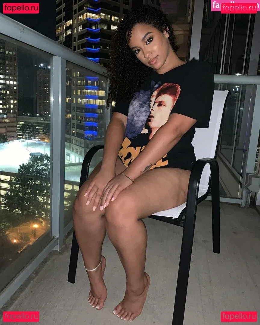 Feetbyfalliie Onlyfans Photo Gallery 