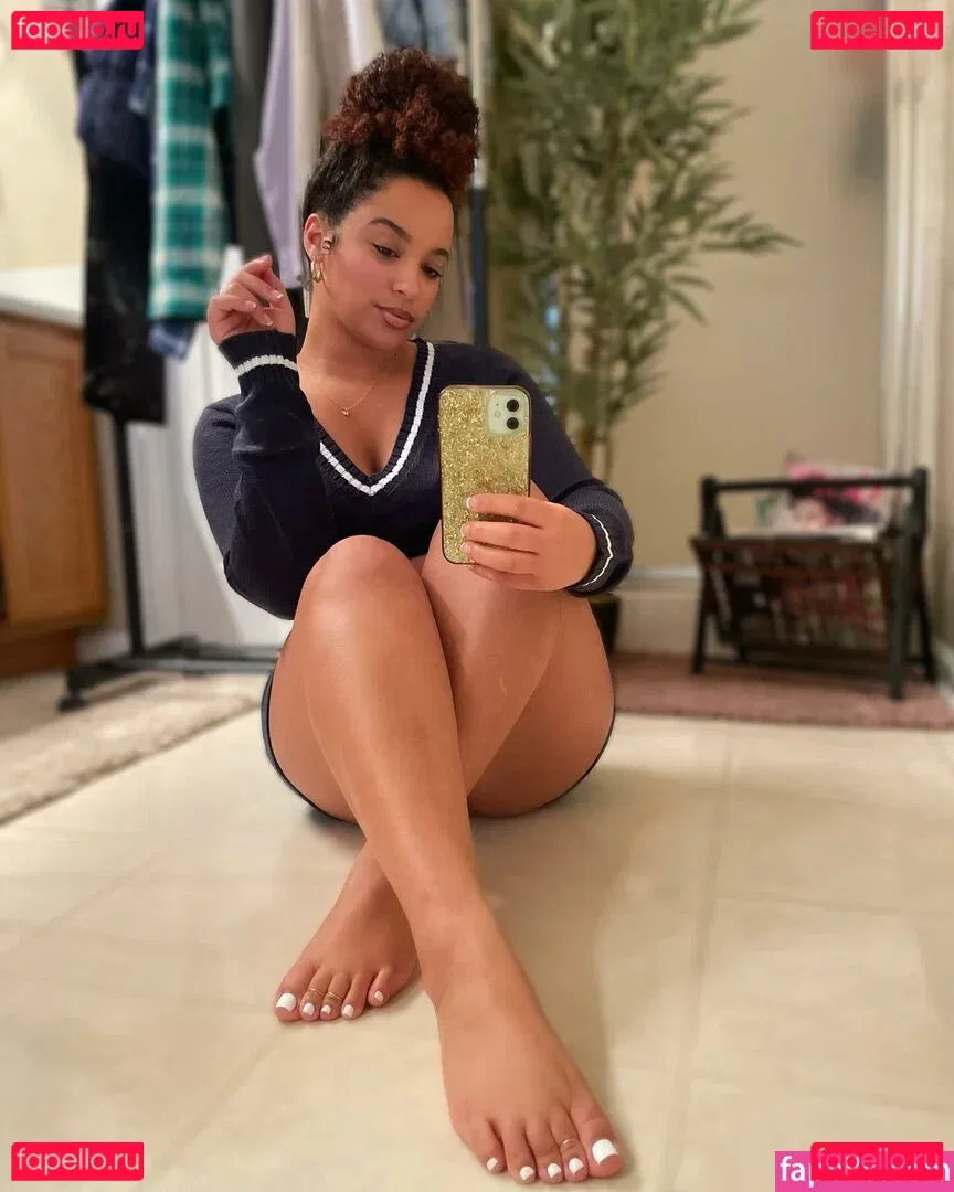 Feetbyfalliie Onlyfans Photo Gallery 