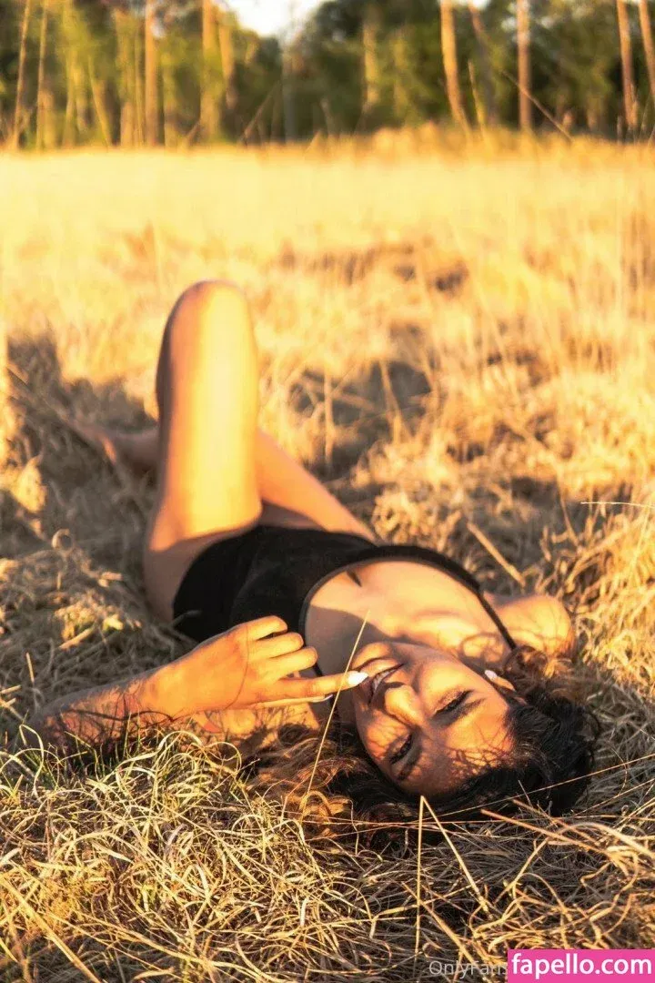 GoodGirlGrow Onlyfans Photo Gallery 