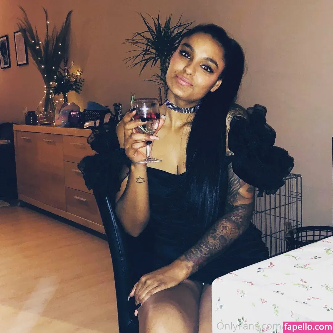 GoodGirlGrow Onlyfans Photo Gallery 