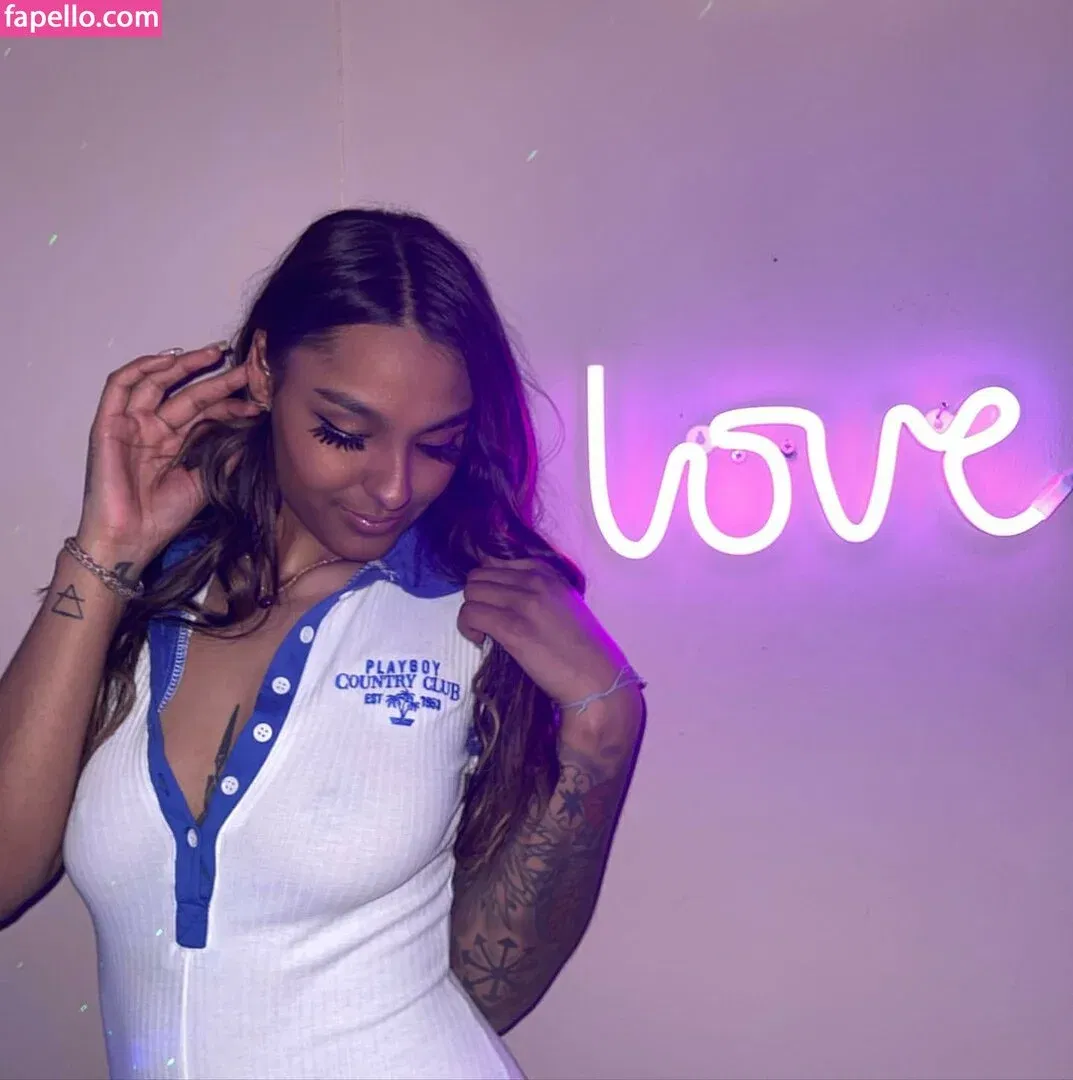 GoodGirlGrow Onlyfans Photo Gallery 