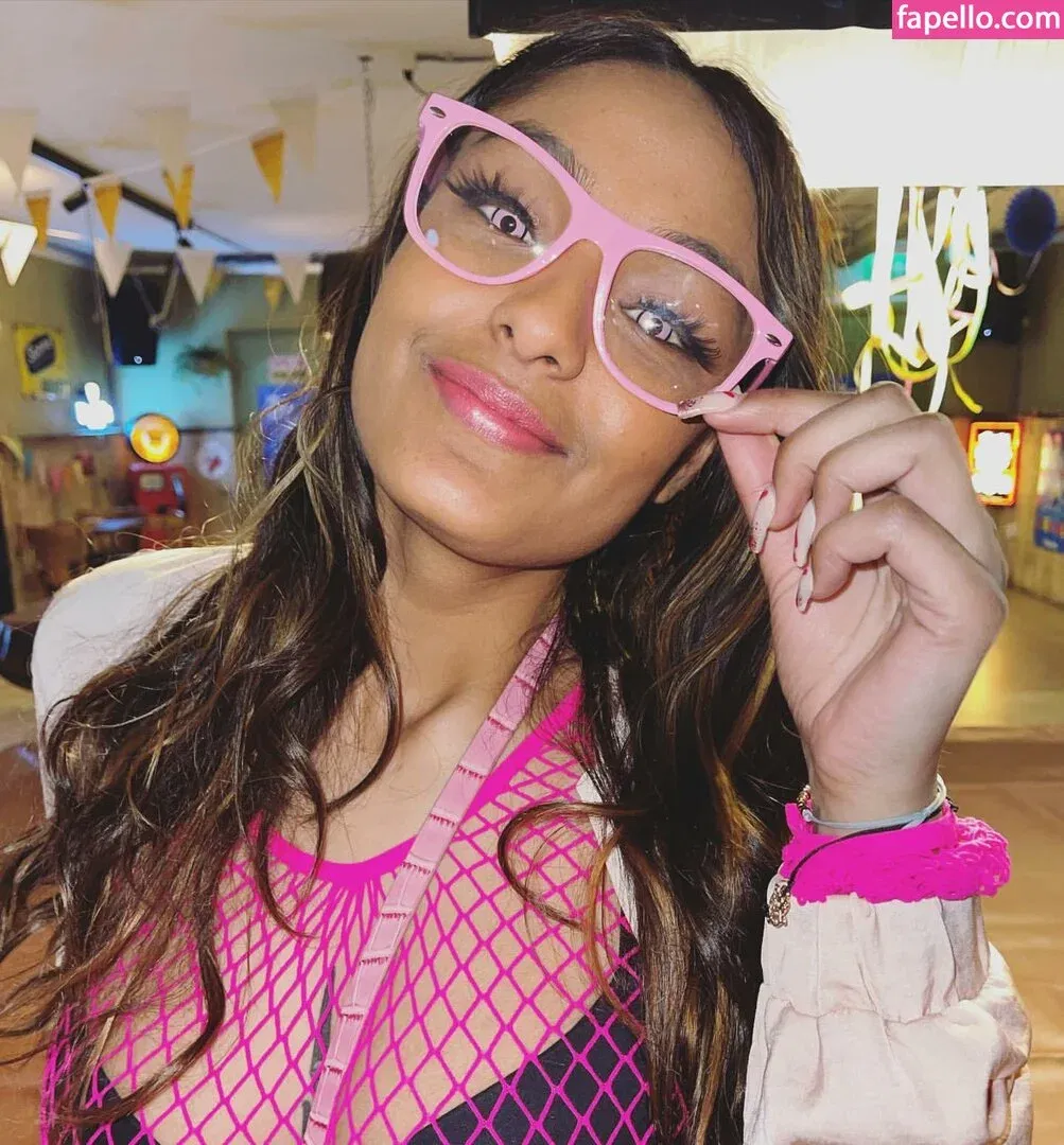 GoodGirlGrow Onlyfans Photo Gallery 