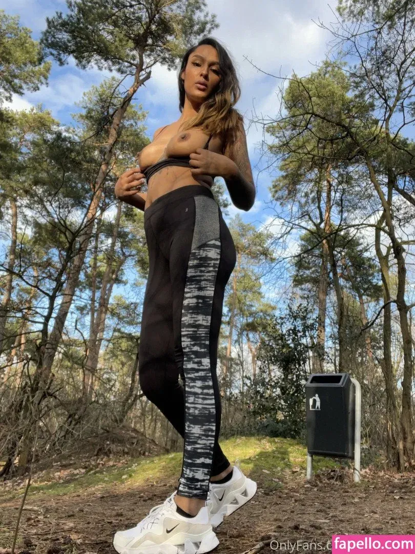 GoodGirlGrow Onlyfans Photo Gallery 