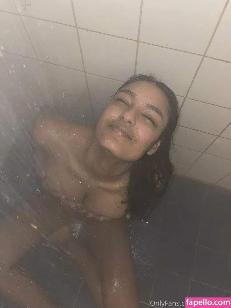 GoodGirlGrow Onlyfans Photo Gallery 