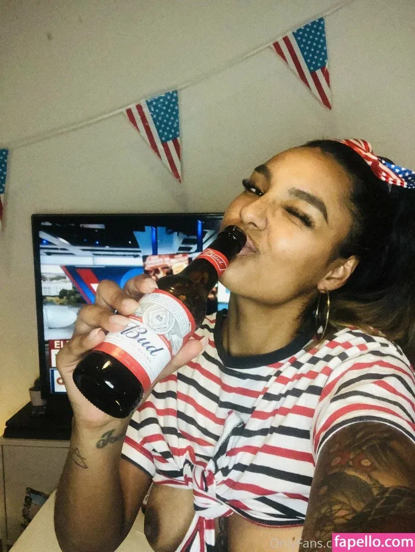 GoodGirlGrow Onlyfans Photo Gallery 