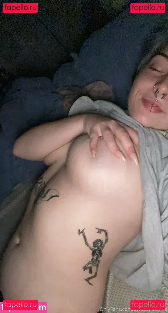 sweetlildarling Onlyfans Photo Gallery 