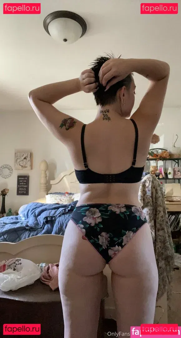 sweetlildarling Onlyfans Photo Gallery 