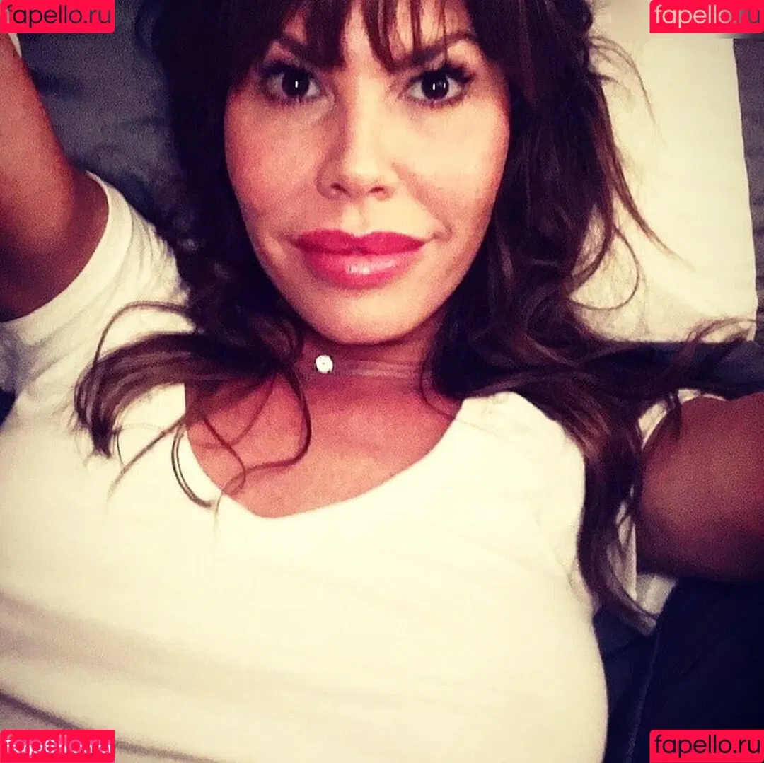 Nikki Cox Onlyfans Photo Gallery 