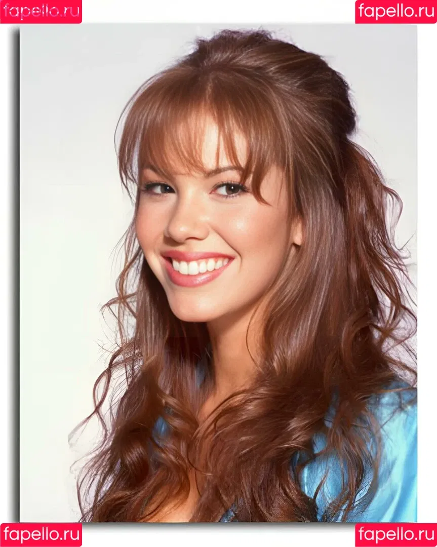 Nikki Cox Onlyfans Photo Gallery 