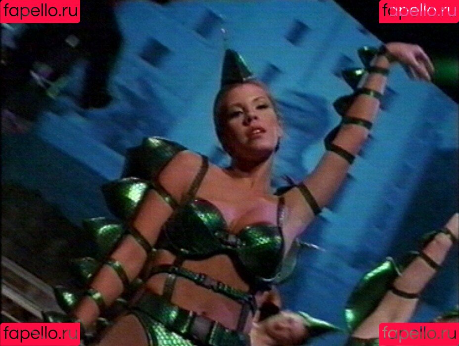 Nikki Cox Onlyfans Photo Gallery 