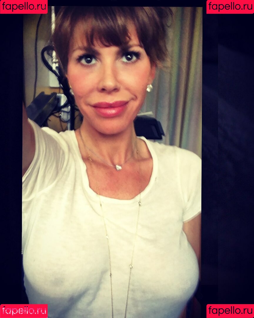 Nikki Cox Onlyfans Photo Gallery 