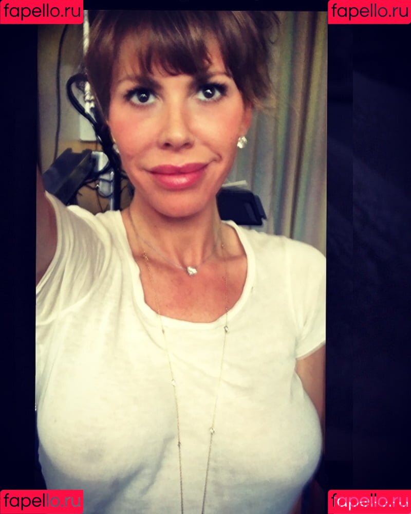 Nikki Cox Onlyfans Photo Gallery 