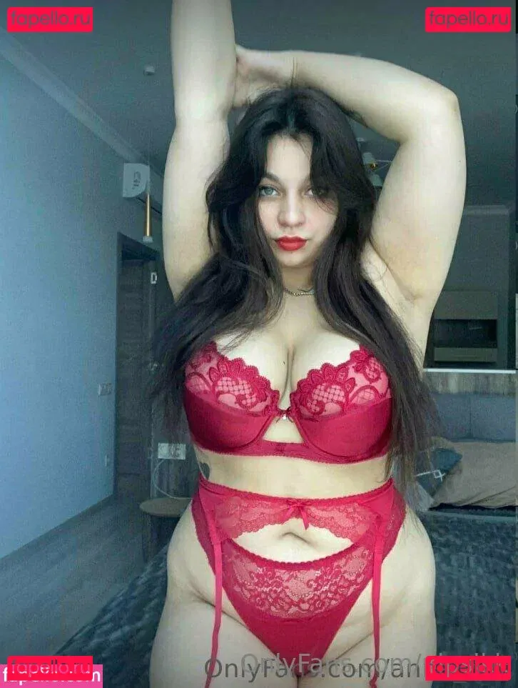 pipsi Onlyfans Photo Gallery 