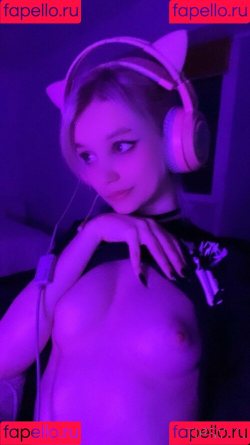 pipsi Onlyfans Photo Gallery 