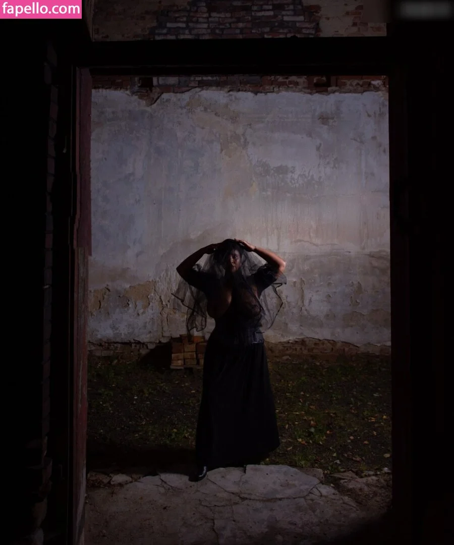 MaSKaPhotoModel Onlyfans Photo Gallery 