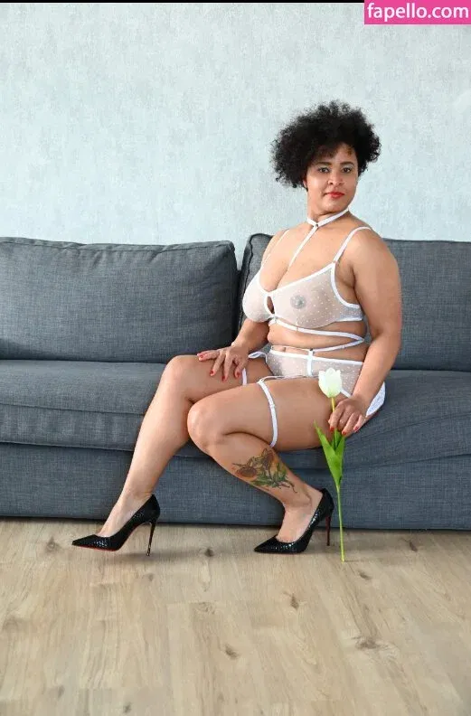 MaSKaPhotoModel Onlyfans Photo Gallery 