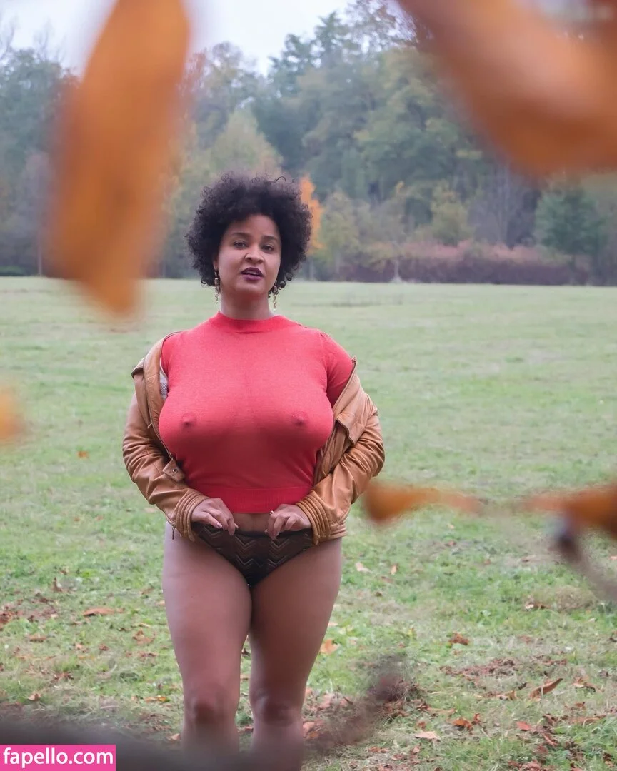 MaSKaPhotoModel Onlyfans Photo Gallery 