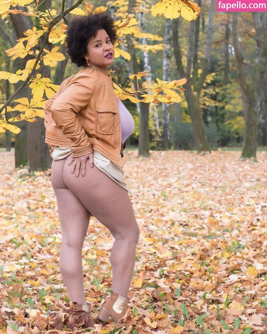 MaSKaPhotoModel Onlyfans Photo Gallery 