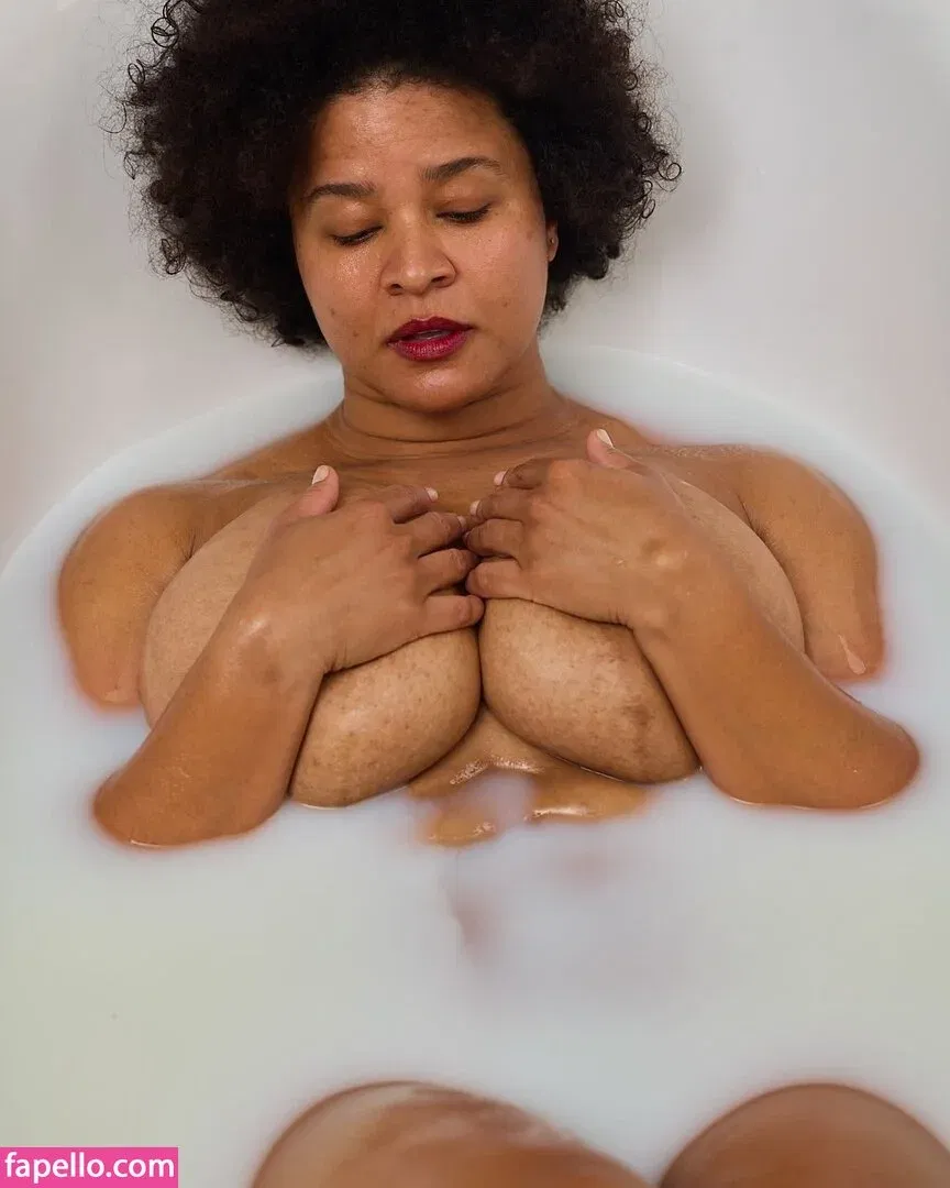 MaSKaPhotoModel Onlyfans Photo Gallery 