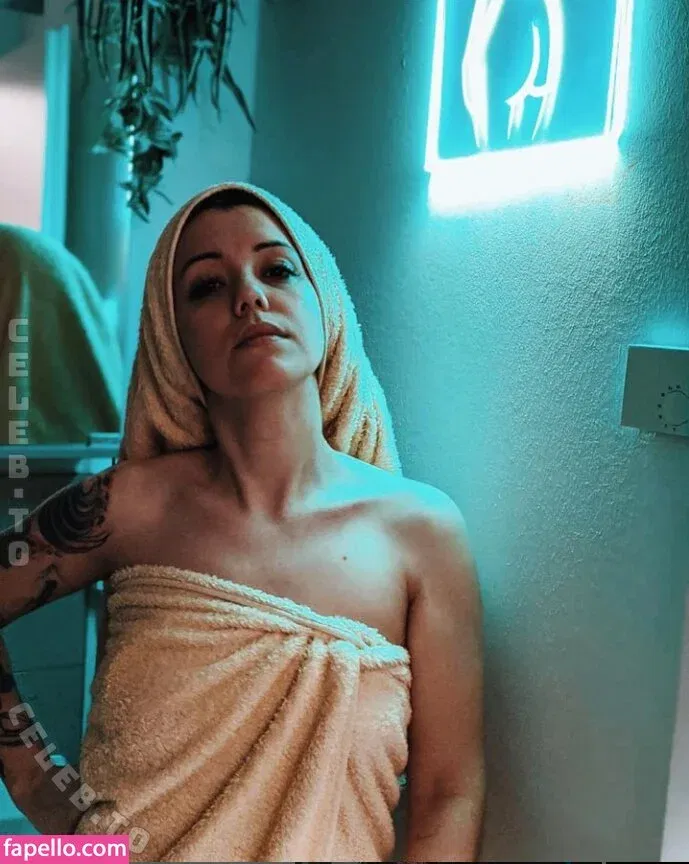 Malwanne Onlyfans Photo Gallery 