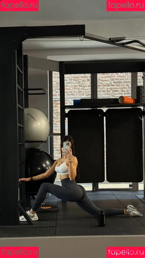 Merve Özkan Onlyfans Photo Gallery 