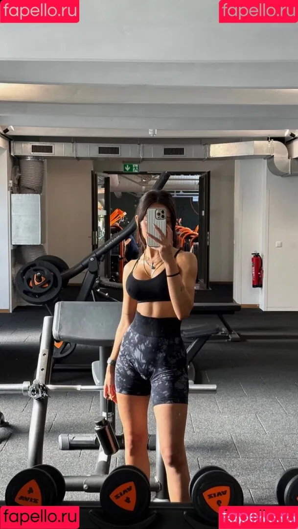 Merve Özkan Onlyfans Photo Gallery 