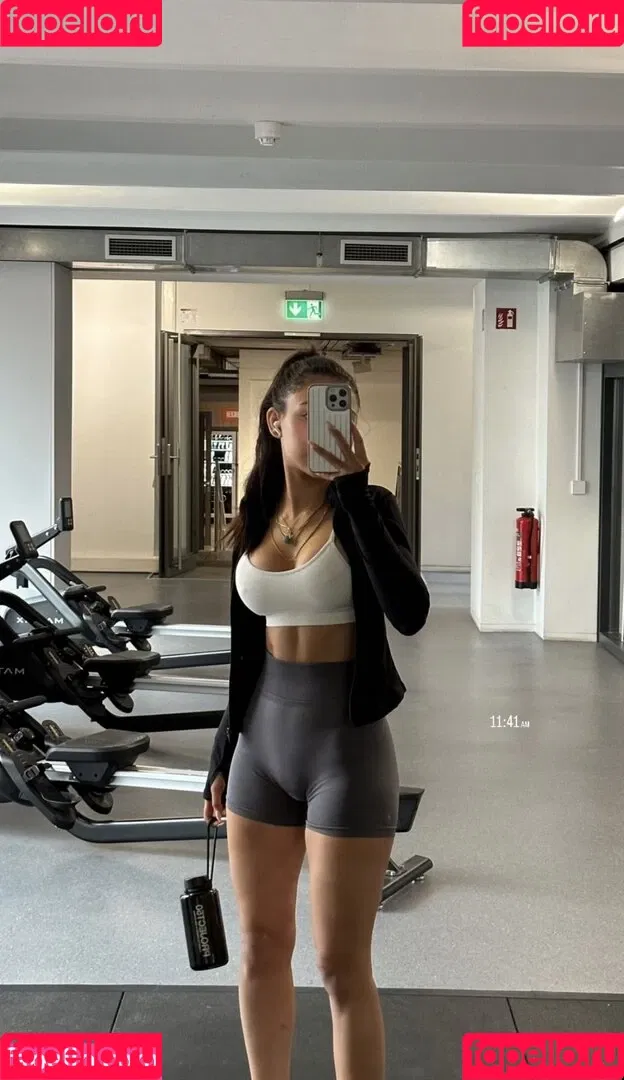 Merve Özkan Onlyfans Photo Gallery 