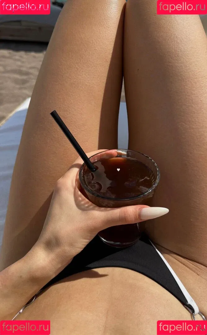 Merve Özkan Onlyfans Photo Gallery 