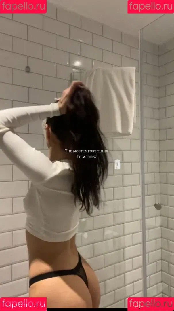 Merve Özkan Onlyfans Photo Gallery 