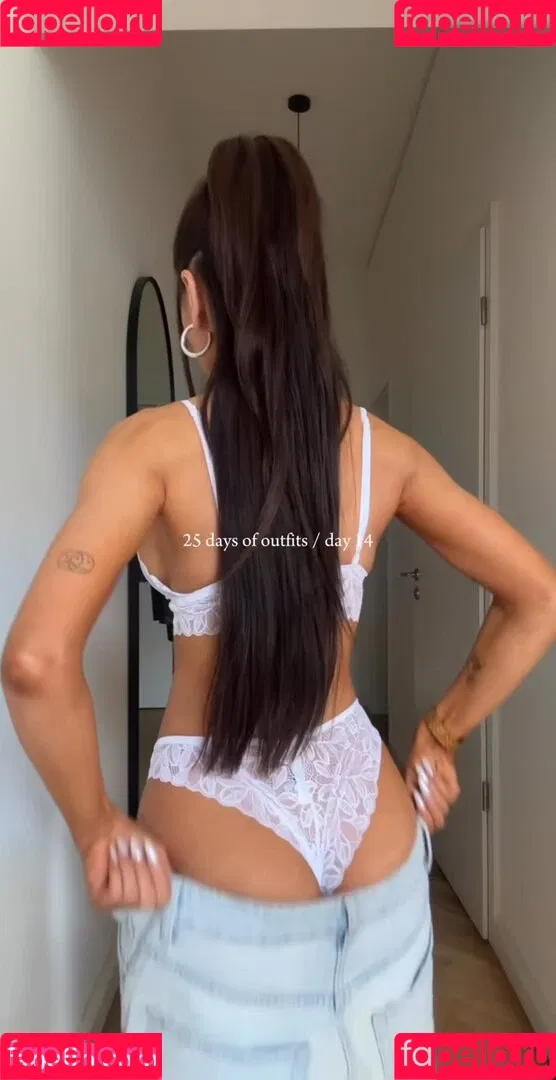 Merve Özkan Onlyfans Photo Gallery 
