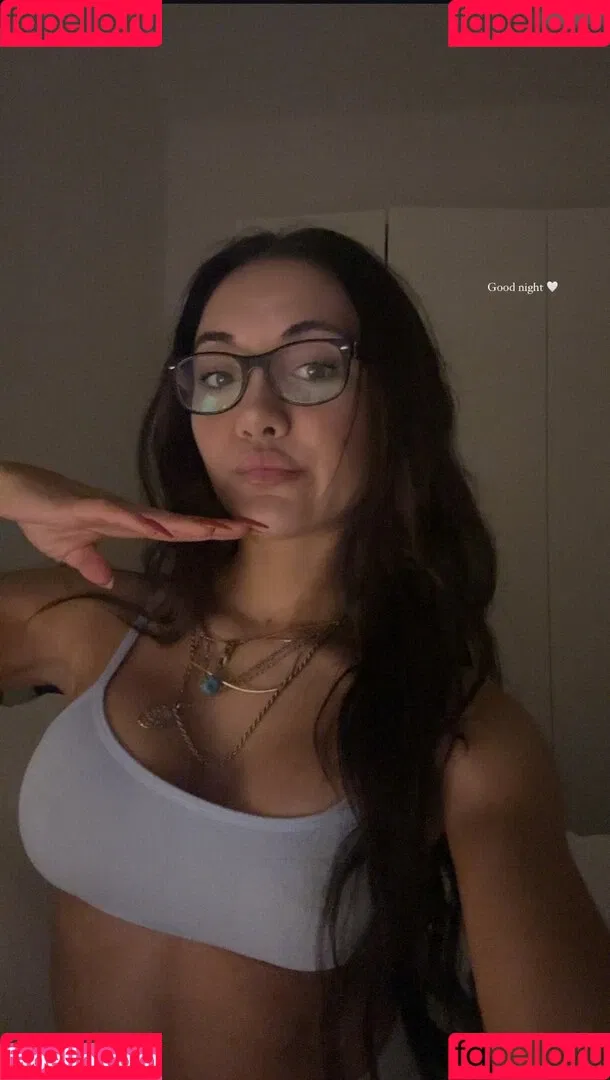 Merve Özkan Onlyfans Photo Gallery 