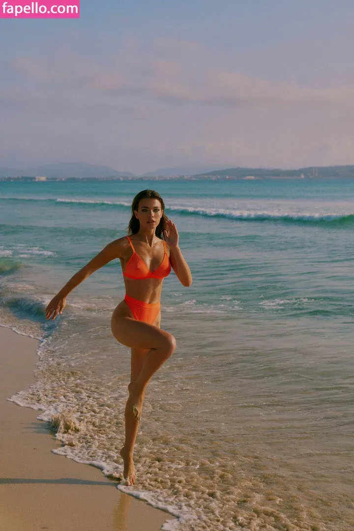 Mary Braun Onlyfans Photo Gallery 