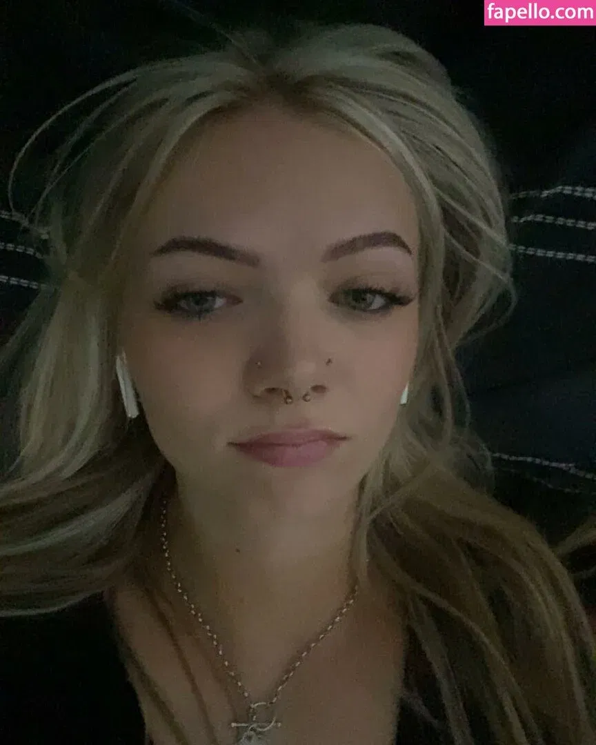 Daisy Thompson Onlyfans Photo Gallery 