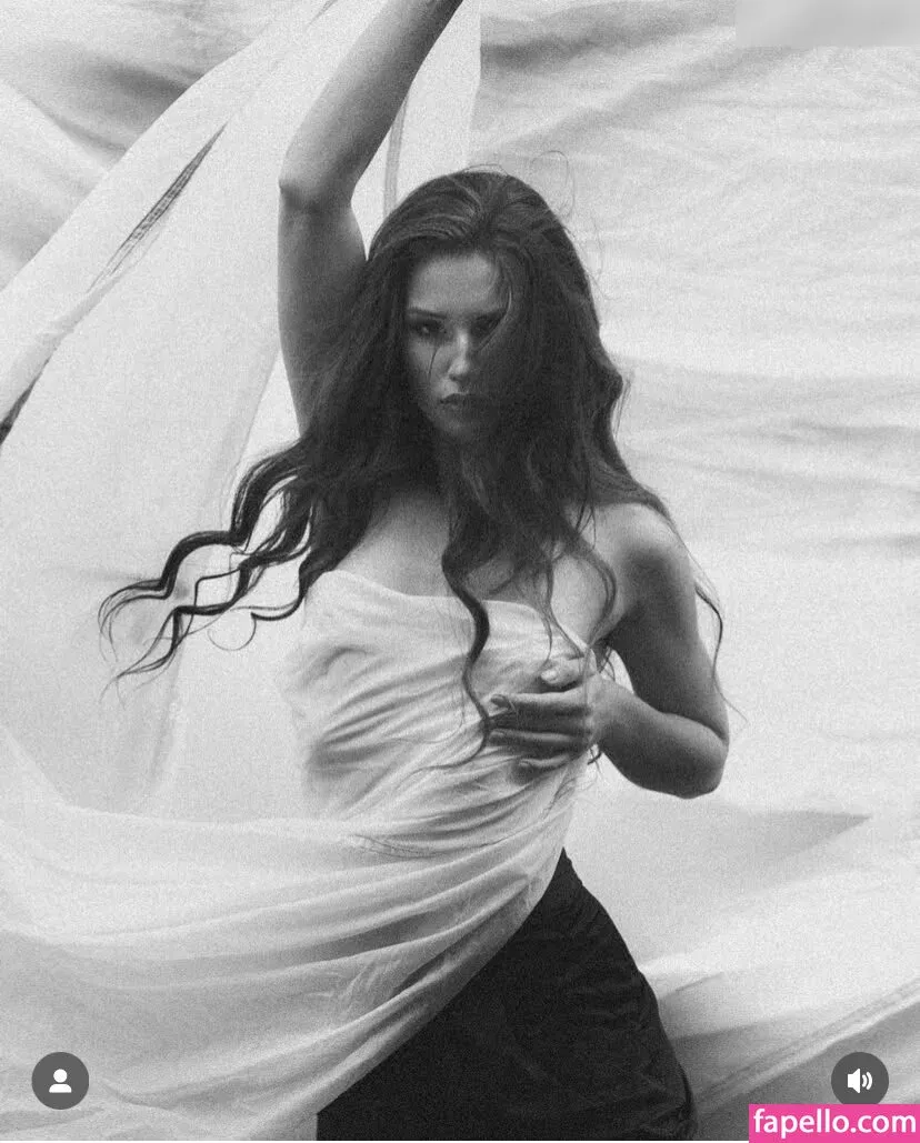 Jana Heinisch Onlyfans Photo Gallery 