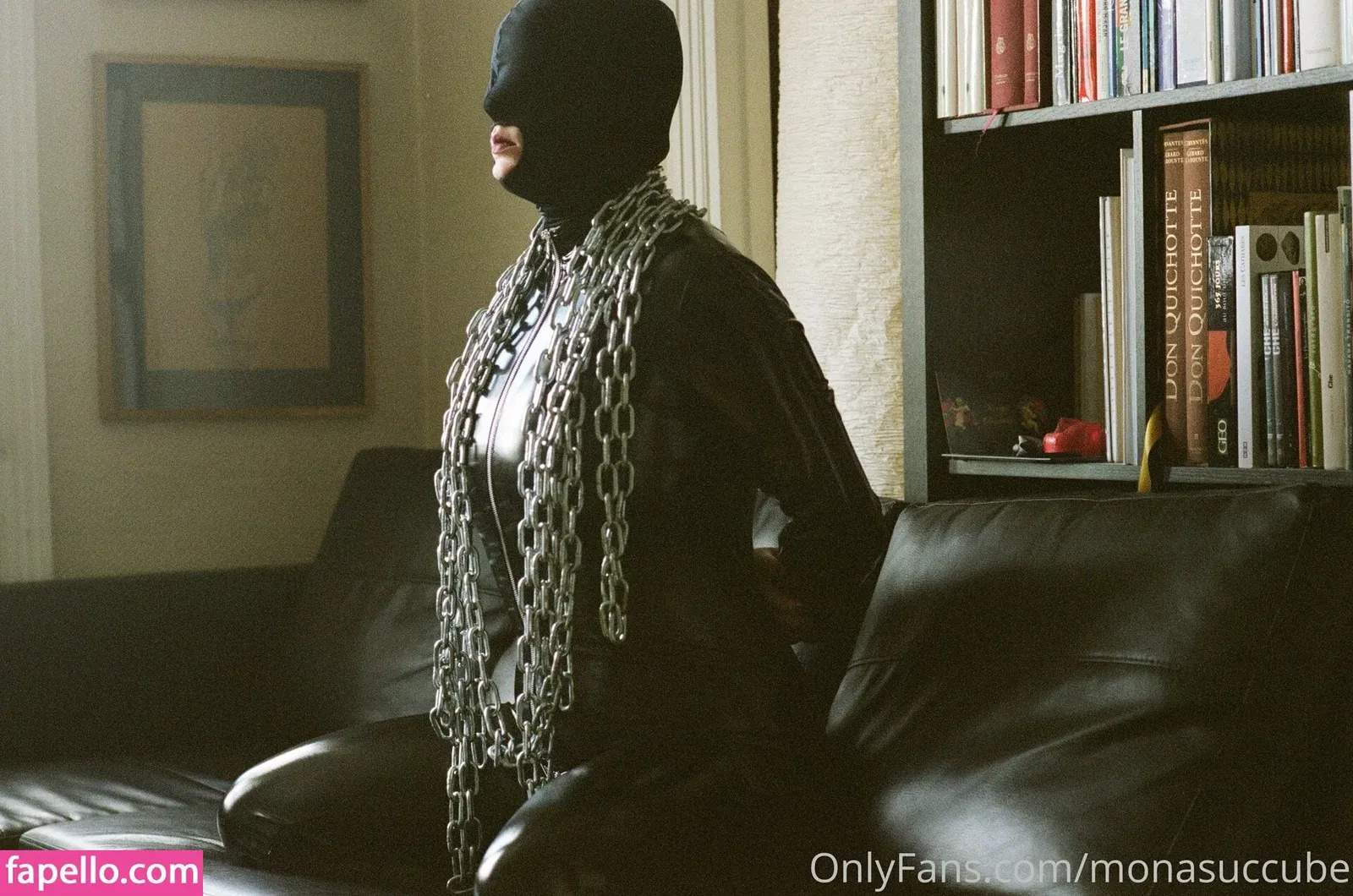 monasuccube Onlyfans Photo Gallery 