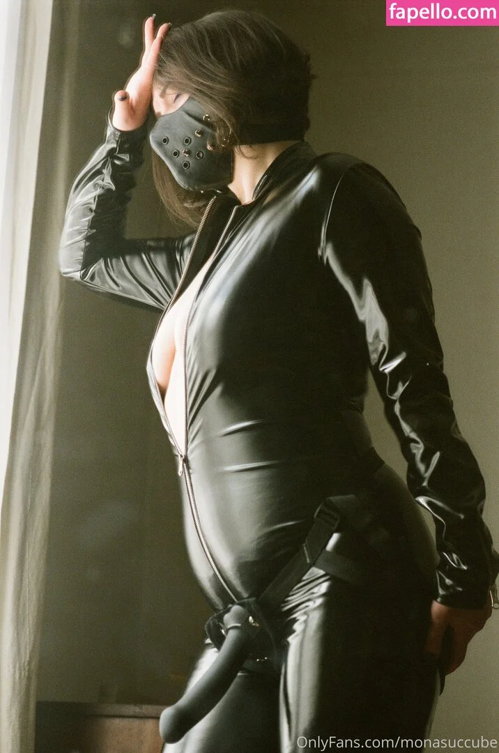 monasuccube Onlyfans Photo Gallery 