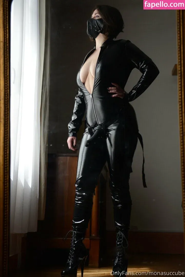 monasuccube Onlyfans Photo Gallery 